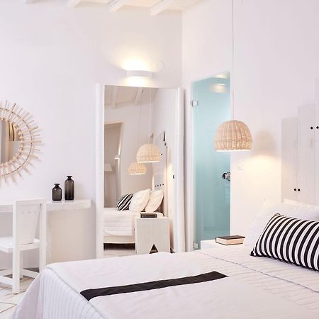 Mr. And Mrs. White Paros - Small Luxury Hotels Of The World Экстерьер фото
