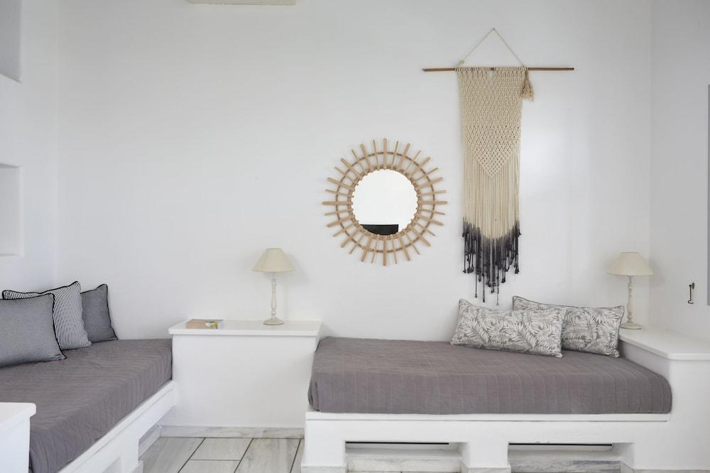 Mr. And Mrs. White Paros - Small Luxury Hotels Of The World Экстерьер фото