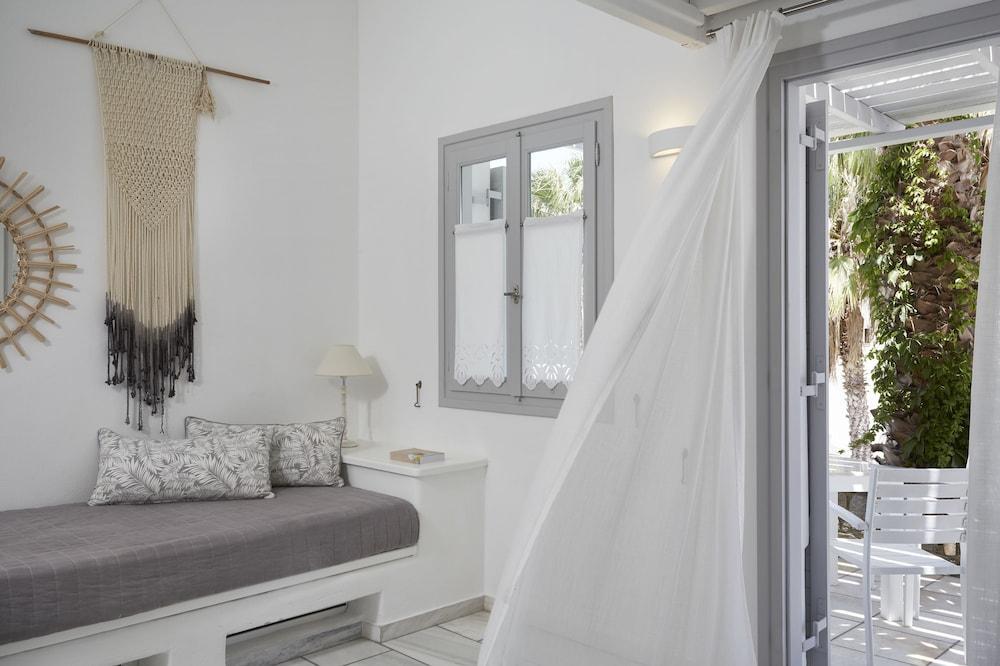 Mr. And Mrs. White Paros - Small Luxury Hotels Of The World Экстерьер фото